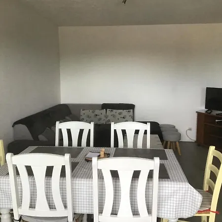 Location Proche Апартаменты Англе